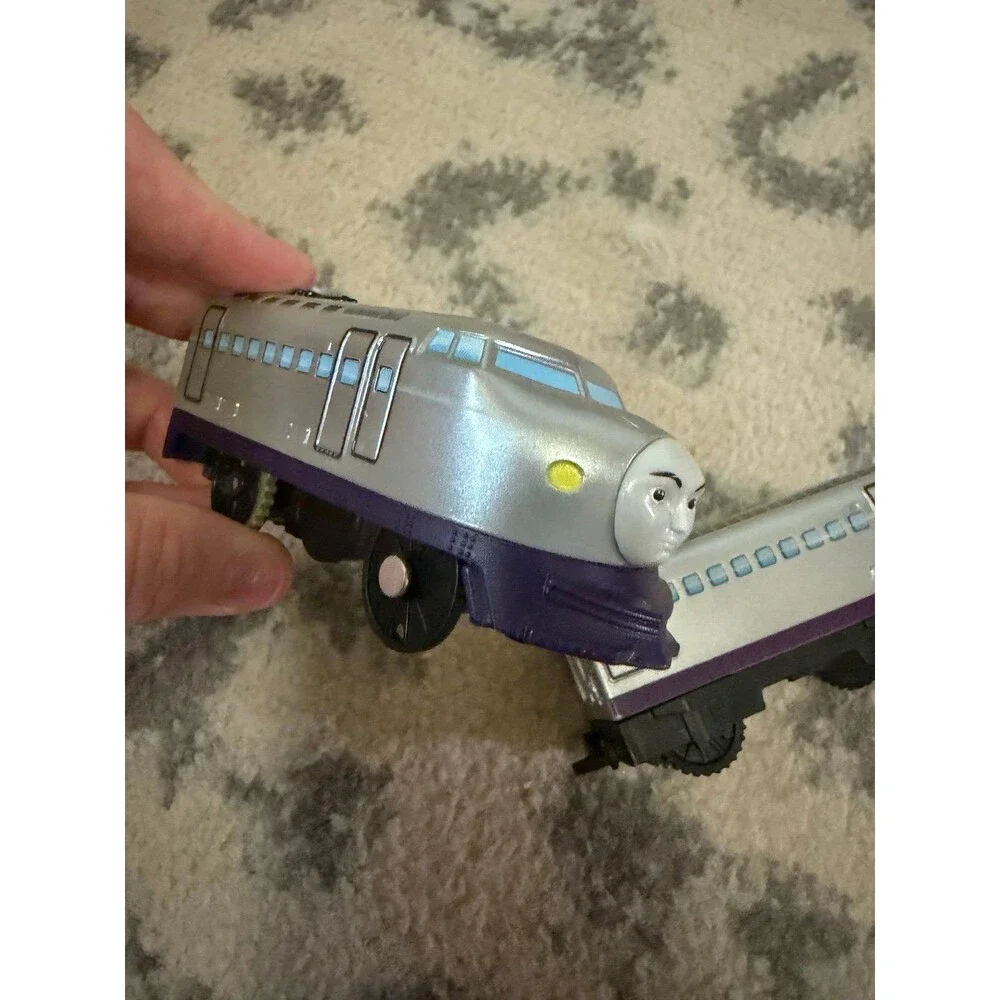 Thomas and Friends track master bullet train Kenji and passenger car